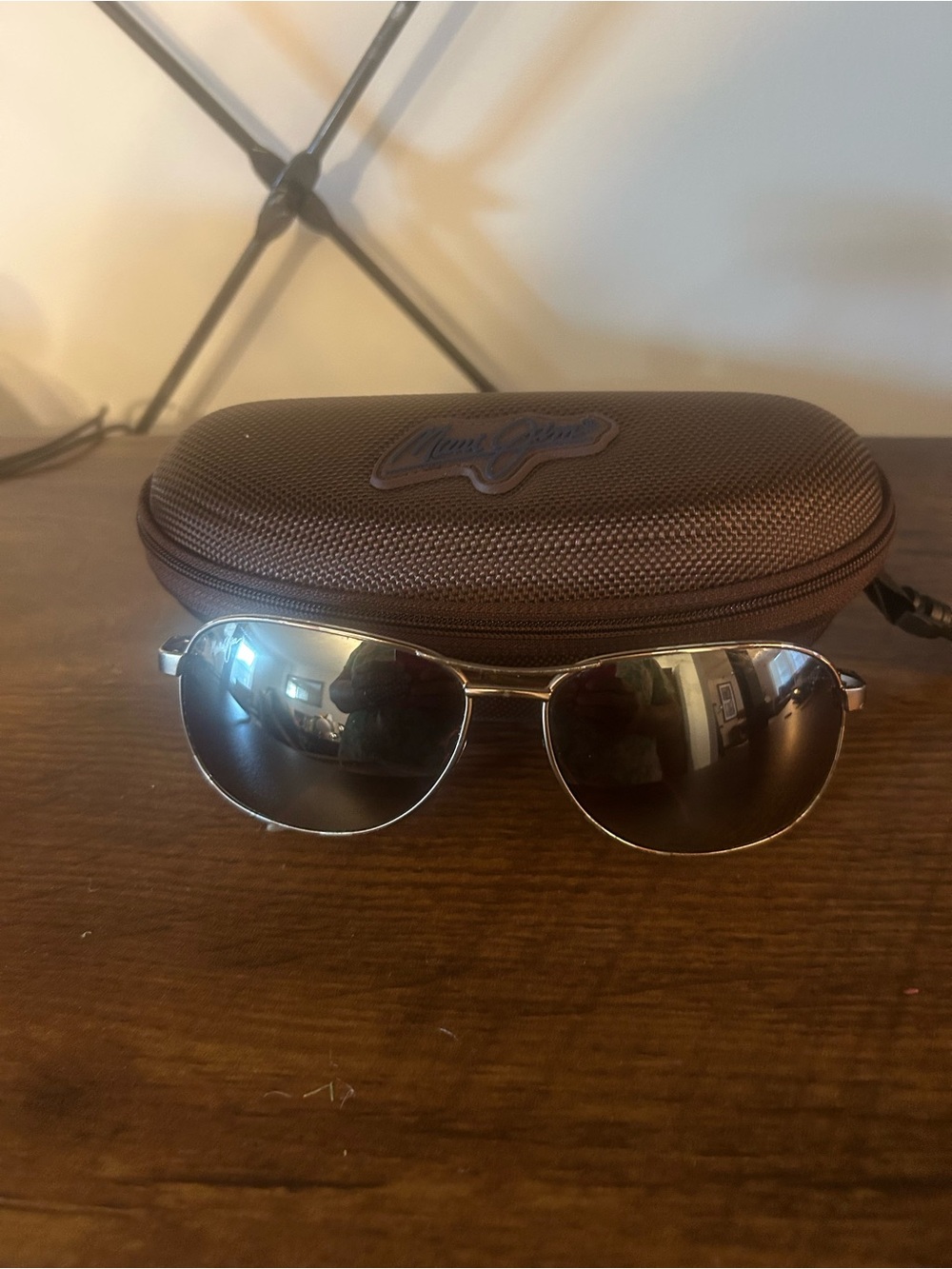 Maui Jim Aviator Sunglasses with Hard Case – Dark Lenses (AS IS)